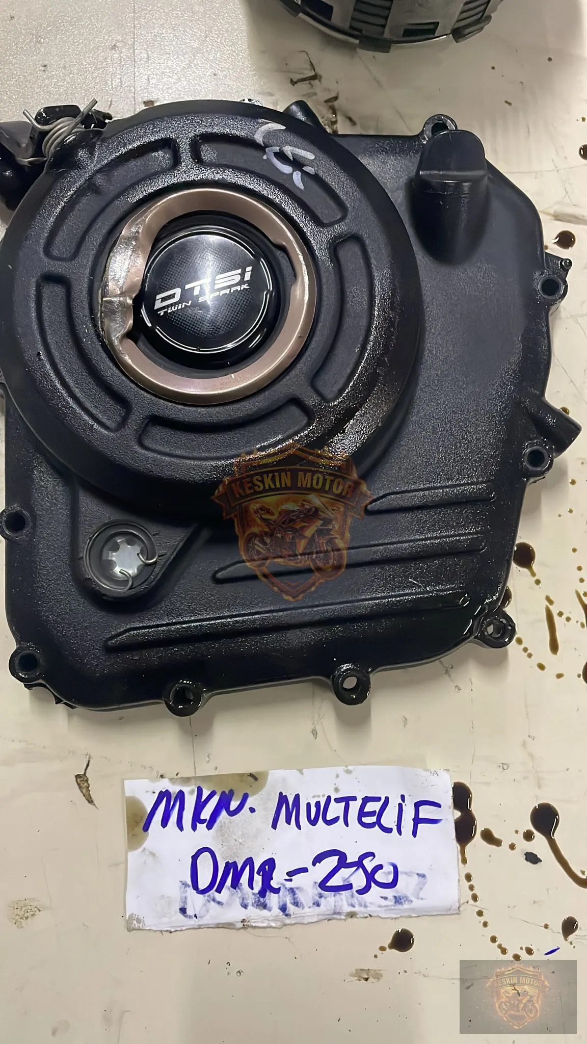 BAJAJ DOMİNAR 250 DEBRİYAJ KAPAĞI - Keskin Motor Orijinal Çıkma Parça