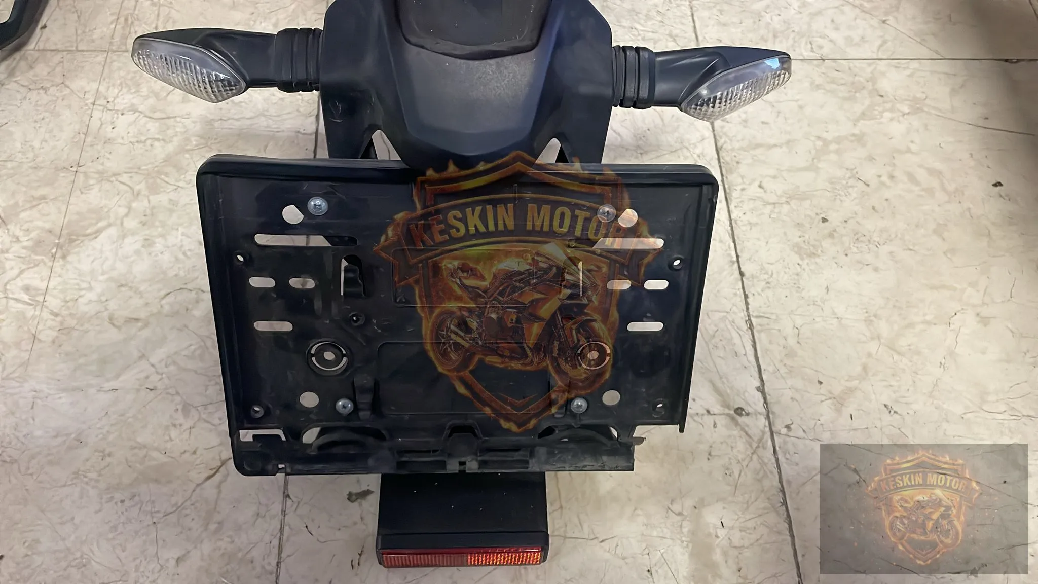 DUCATİ MULTİ 950 ARKA PLAKALIK SİNYALLİ - Keskin Motor Orijinal Çıkma Parça