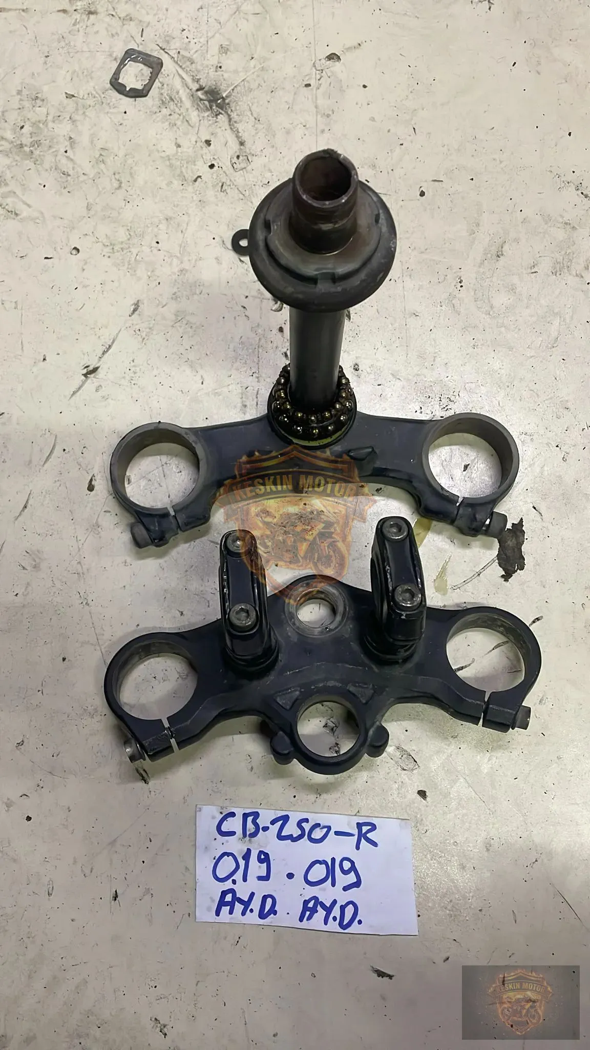 HODA CB 250R ALT - ÜST MESNET TAKIM - Keskin Motor Orijinal Çıkma Parça