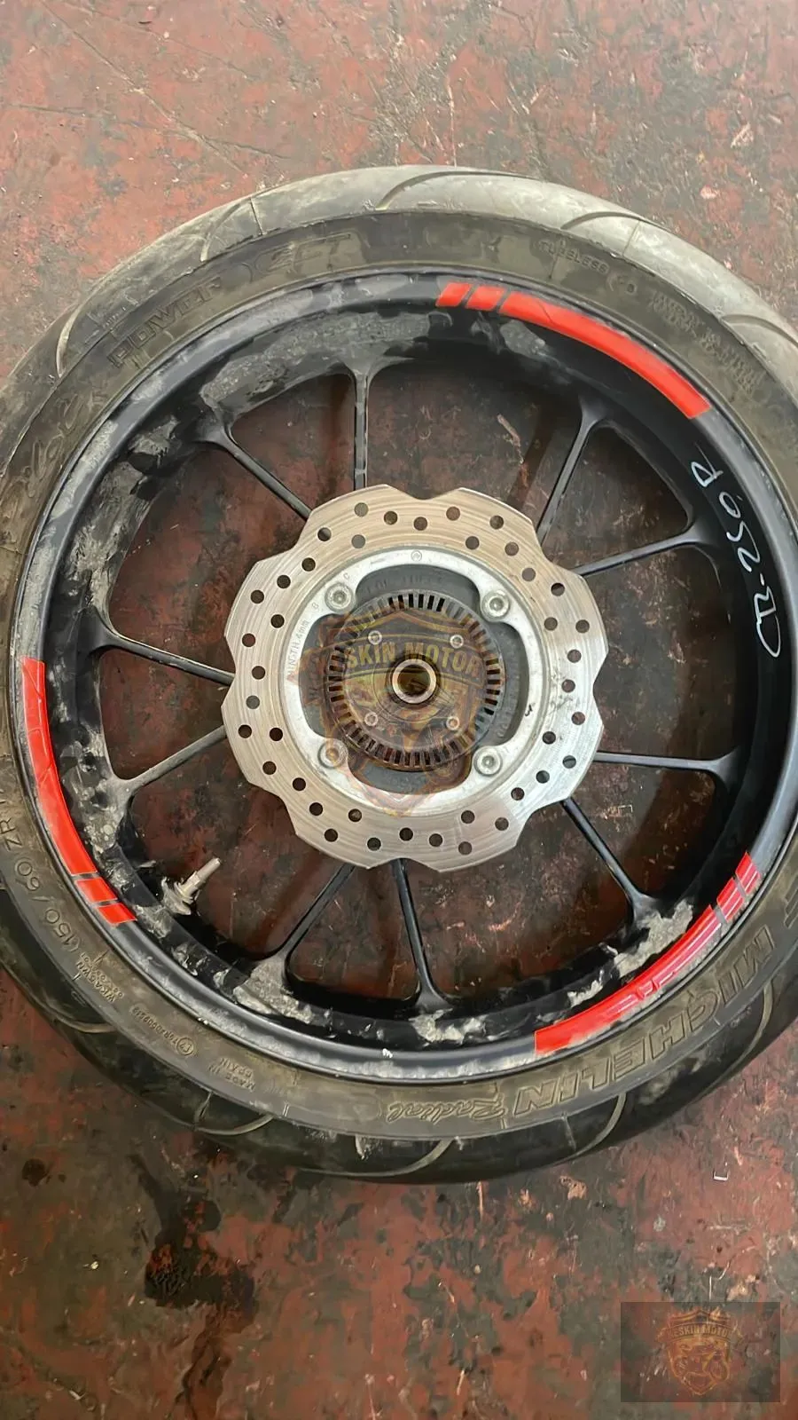 HONDA CB 250R ARKA JANT - Keskin Motor Orijinal Çıkma Parça