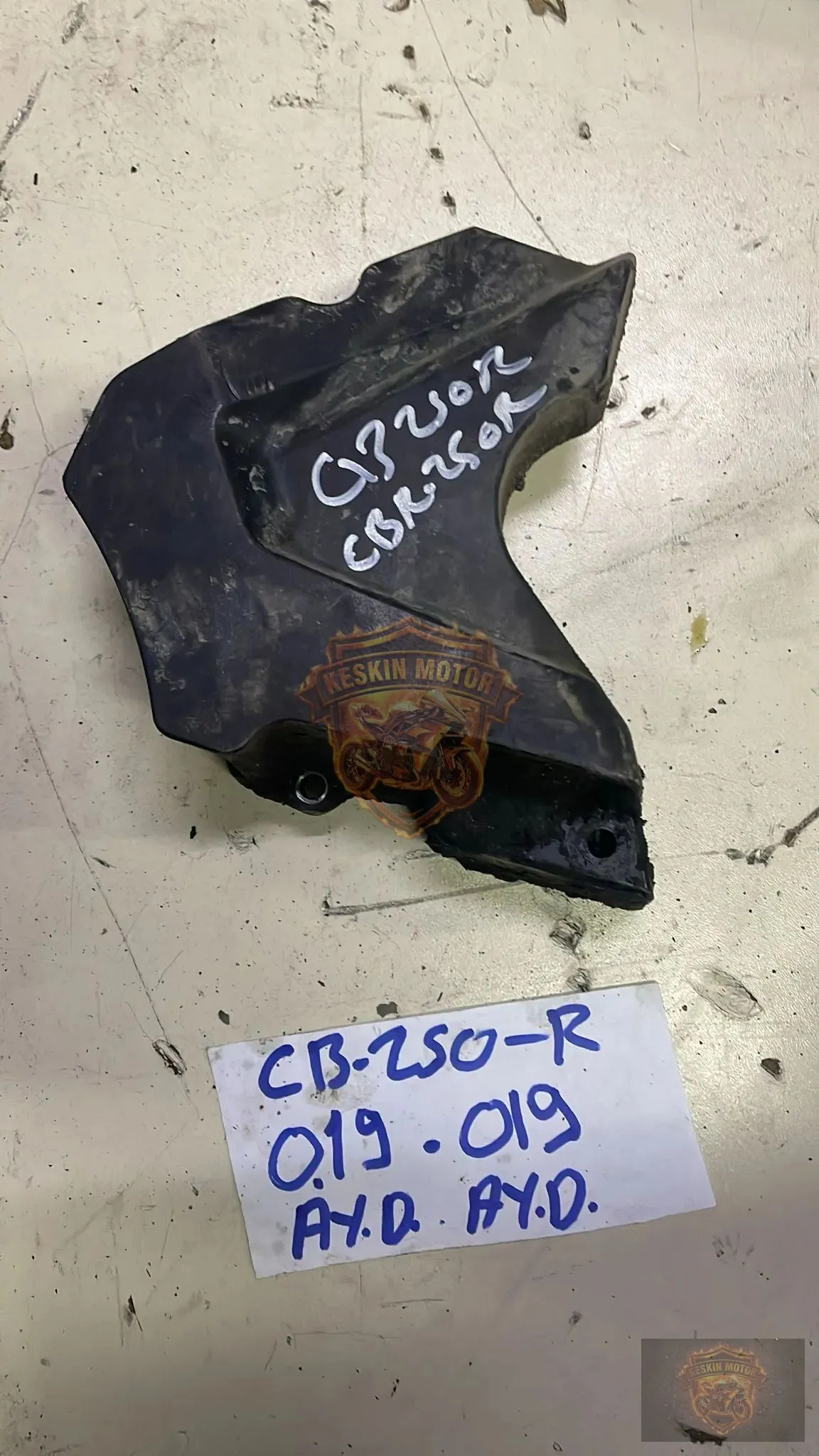 HONDA CB 250R - CBR250 ÖN DİŞLİ KAPAĞI - Keskin Motor Orijinal Çıkma Parça