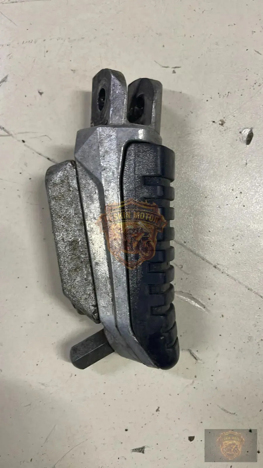 HONDA CBR 250 SAĞ SÜRÜCÜ PEG - Keskin Motor Orijinal Çıkma Parça