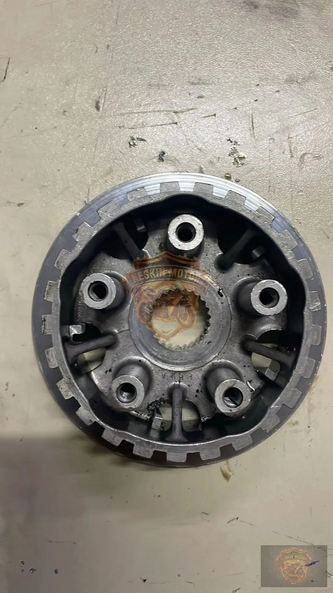 HONDA CBR 600F DEBRİYAJ GÖBEĞİ - Keskin Motor Orijinal Çıkma Parça