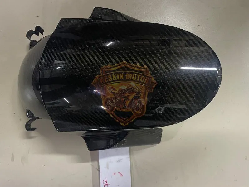 KAWASAKİ Z1000 ÖN ÇAMURLUK KARBON - Keskin Motor Orijinal Çıkma Parça
