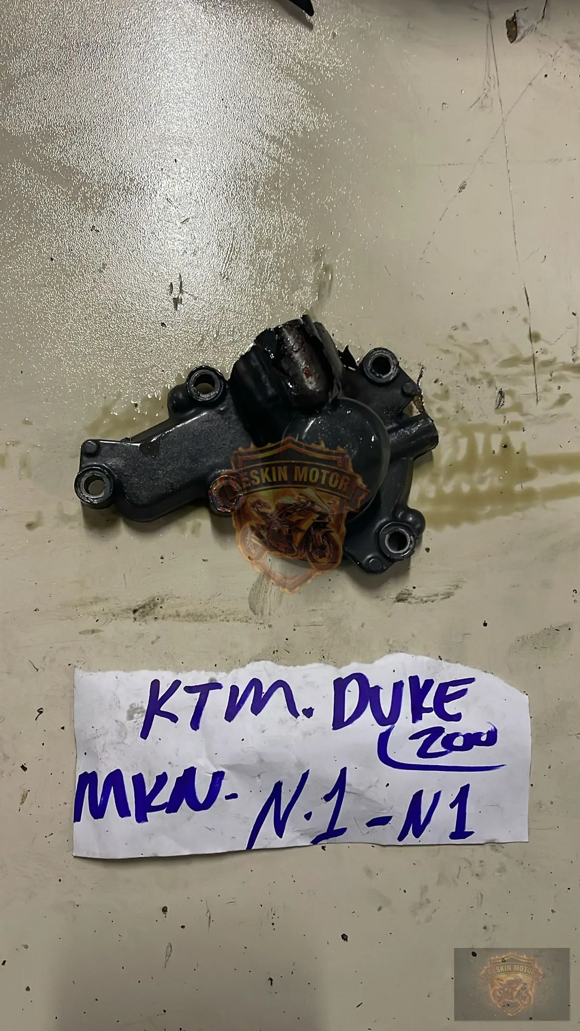 KTM DUKE 200 TERMOSTAT KAPAĞI - Keskin Motor Orijinal Çıkma Parça