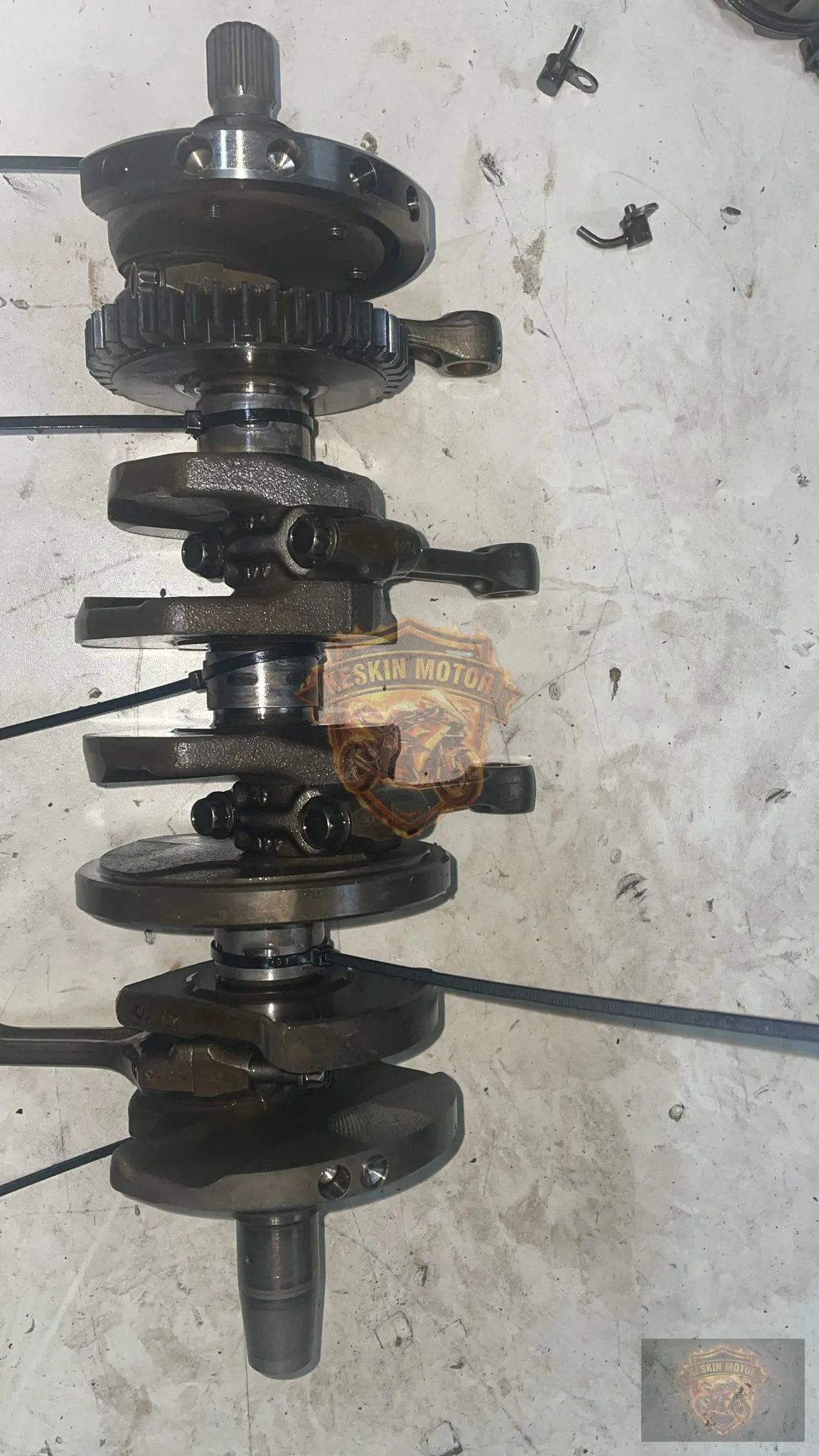 SUZUKI GSXR 600 2006-2017 UYUMLUKRANK DOLU KOMPLE - Keskin Motor Orijinal Çıkma Parça