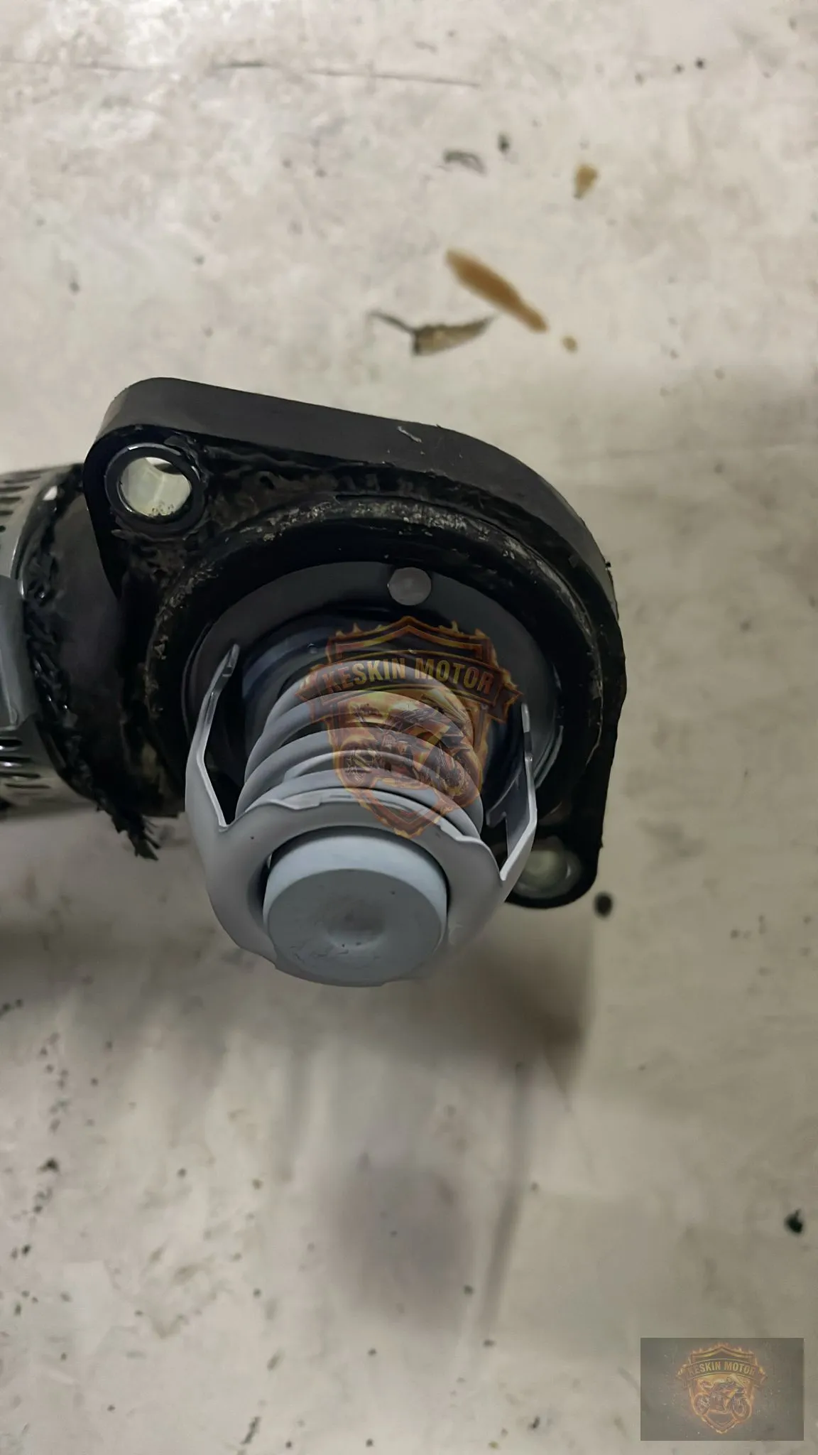SUZUKİ GSXR 600 TERMOSTAT - Keskin Motor Orijinal Çıkma Parça