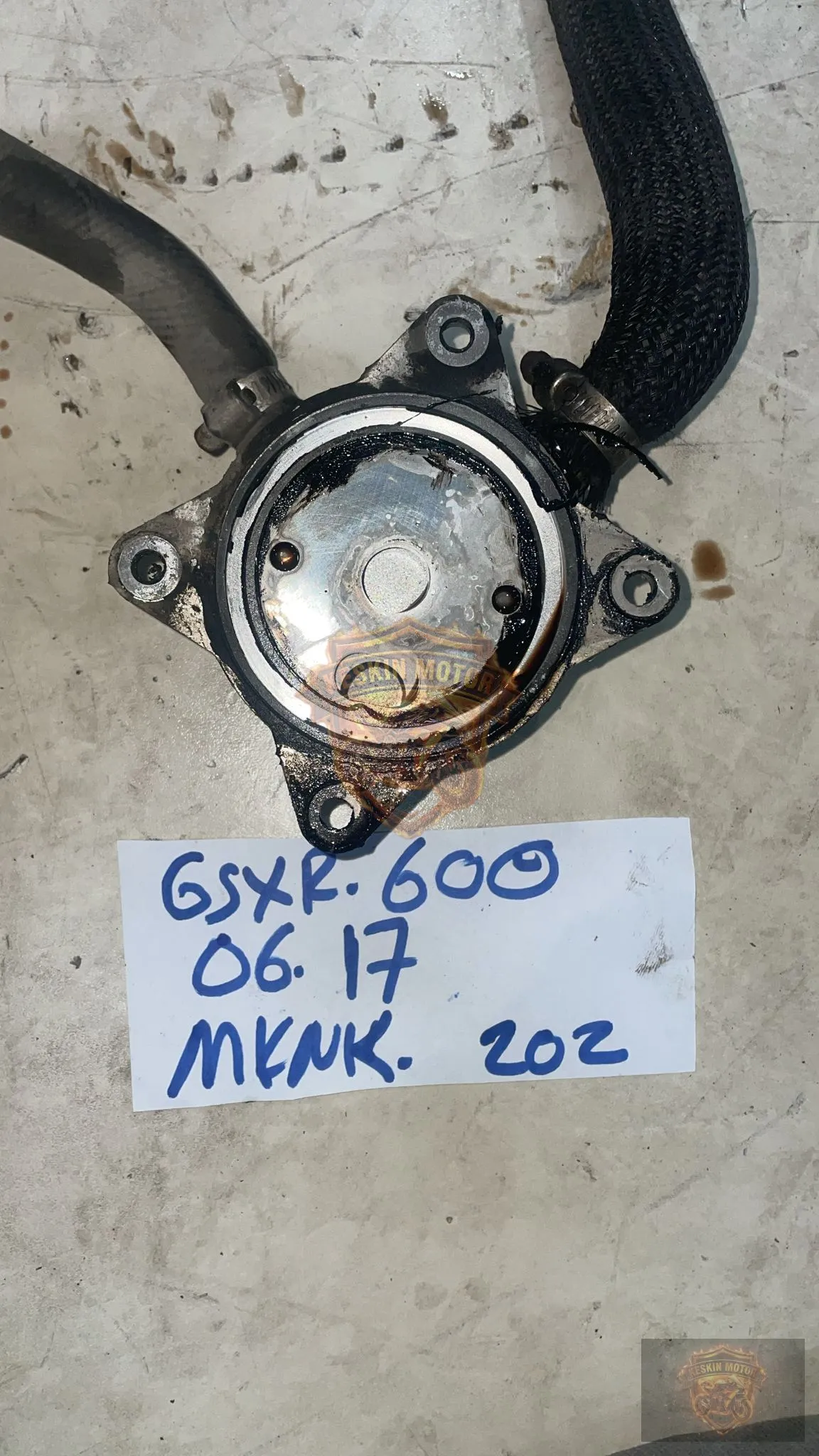 SUZUKI GSXR 600 YAĞ SOĞUTUCU - Keskin Motor Orijinal Çıkma Parça