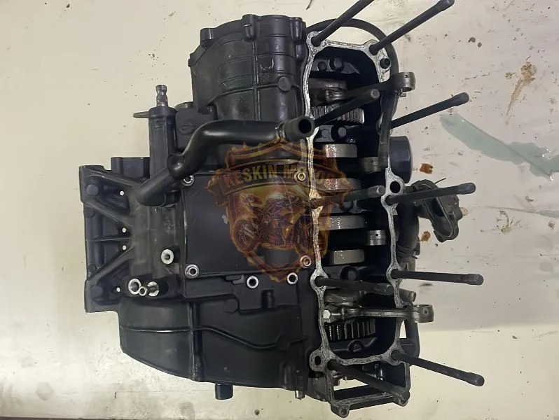 YAMAHA YZF R1 - FZ8 YARIM MOTOR - Keskin Motor Orijinal Çıkma Parça