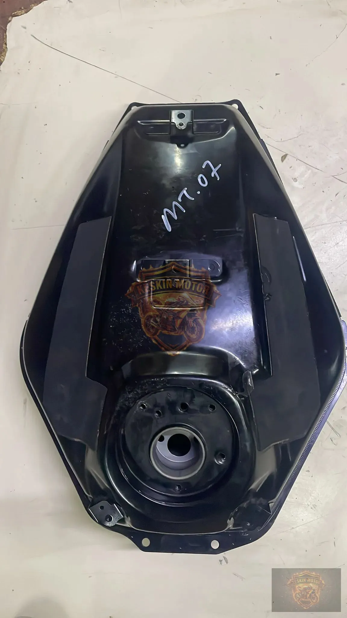 YAMAHA MT-07 YAKIT DEPOSU - Keskin Motor Orijinal Çıkma Parça