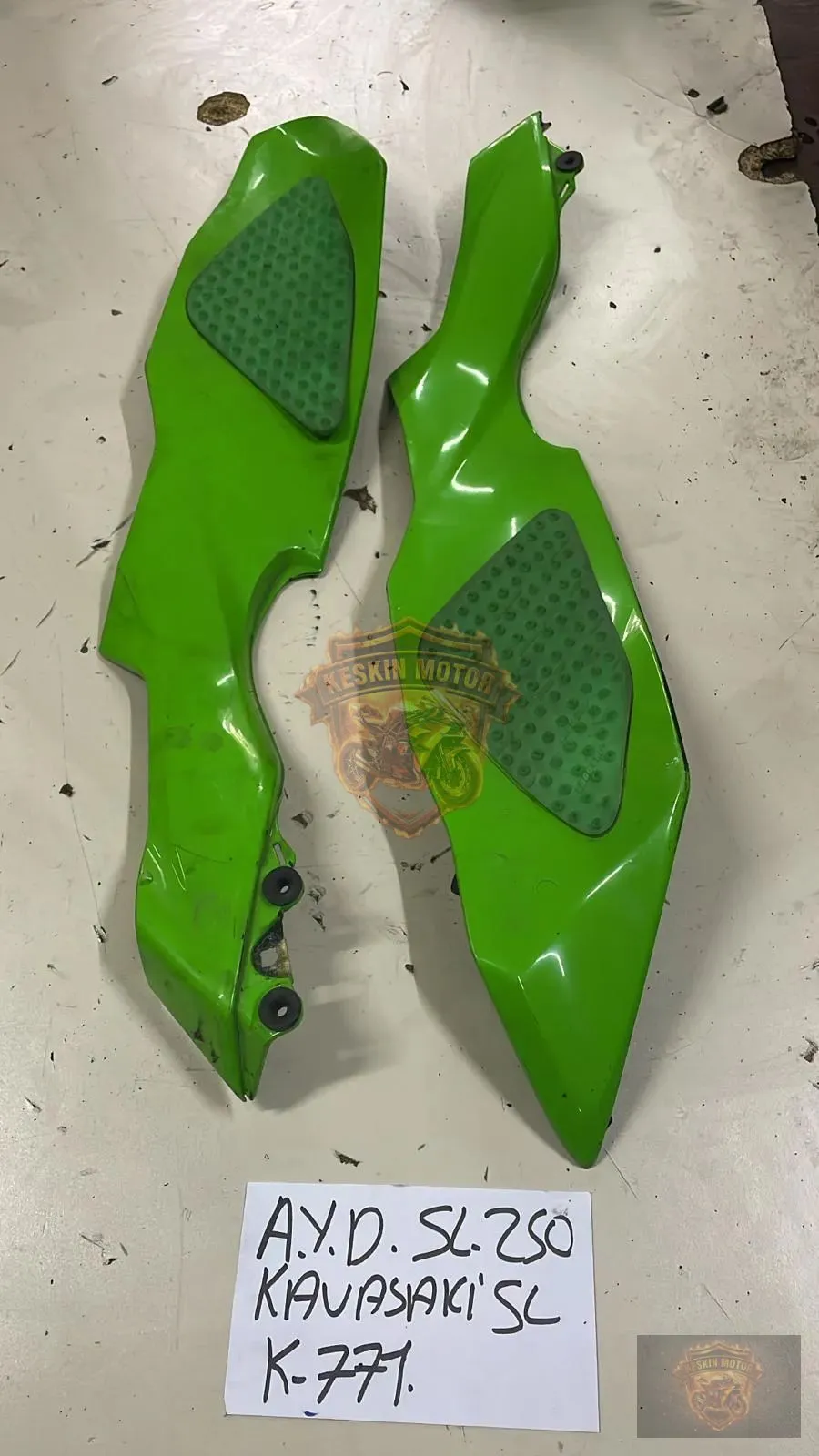 KAWASAKİ SL 250 SAĞ - SOL YAN GRENAJ - Keskin Motor Orijinal Çıkma Parça