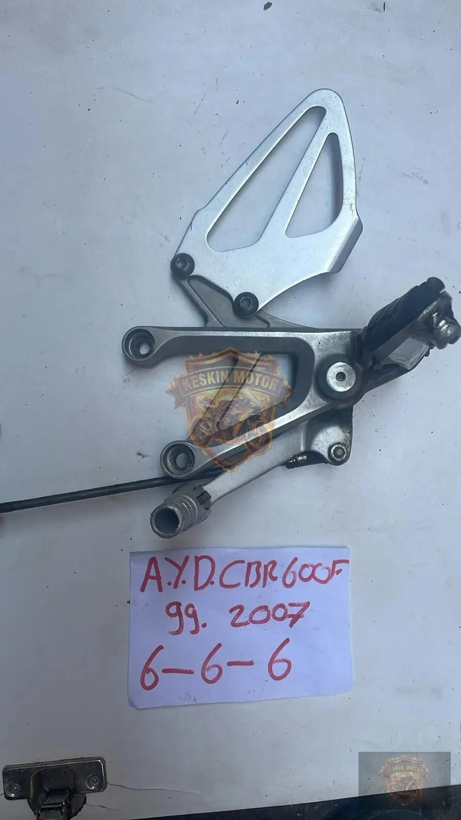 HONDA CBR 600F SOL SÜRÜCÜ BRAKET - Keskin Motor Orijinal Çıkma Parça