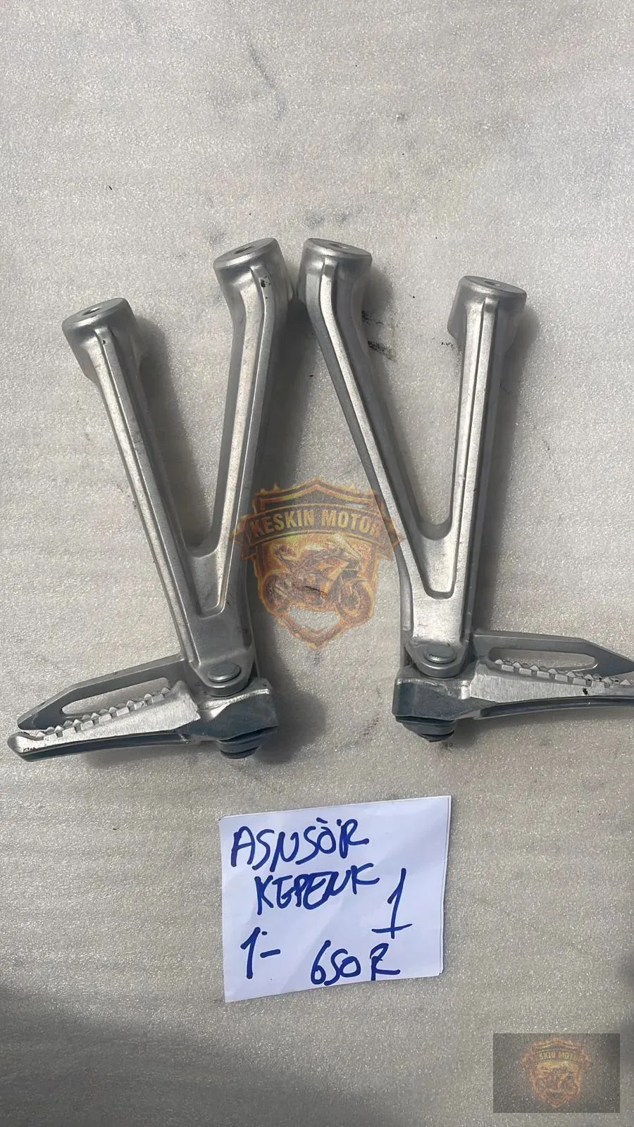 HONDA CBR 650R YOLCU BRAKET TAKIM - Keskin Motor Orijinal Çıkma Parça