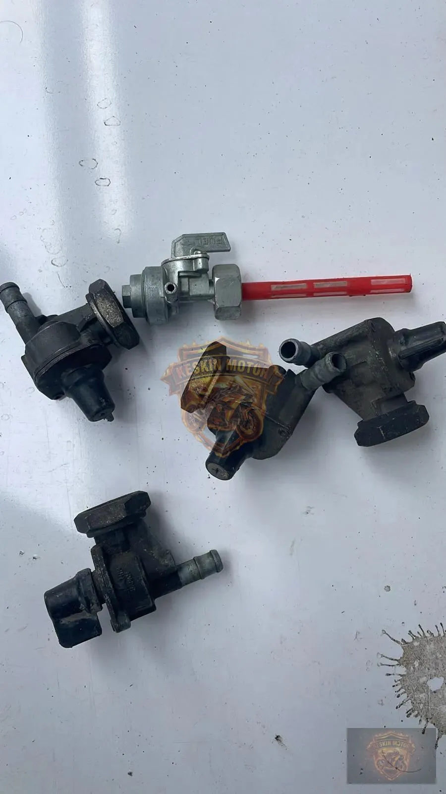 BENZİN MUSLUĞU - Keskin Motor Orijinal Çıkma Parça