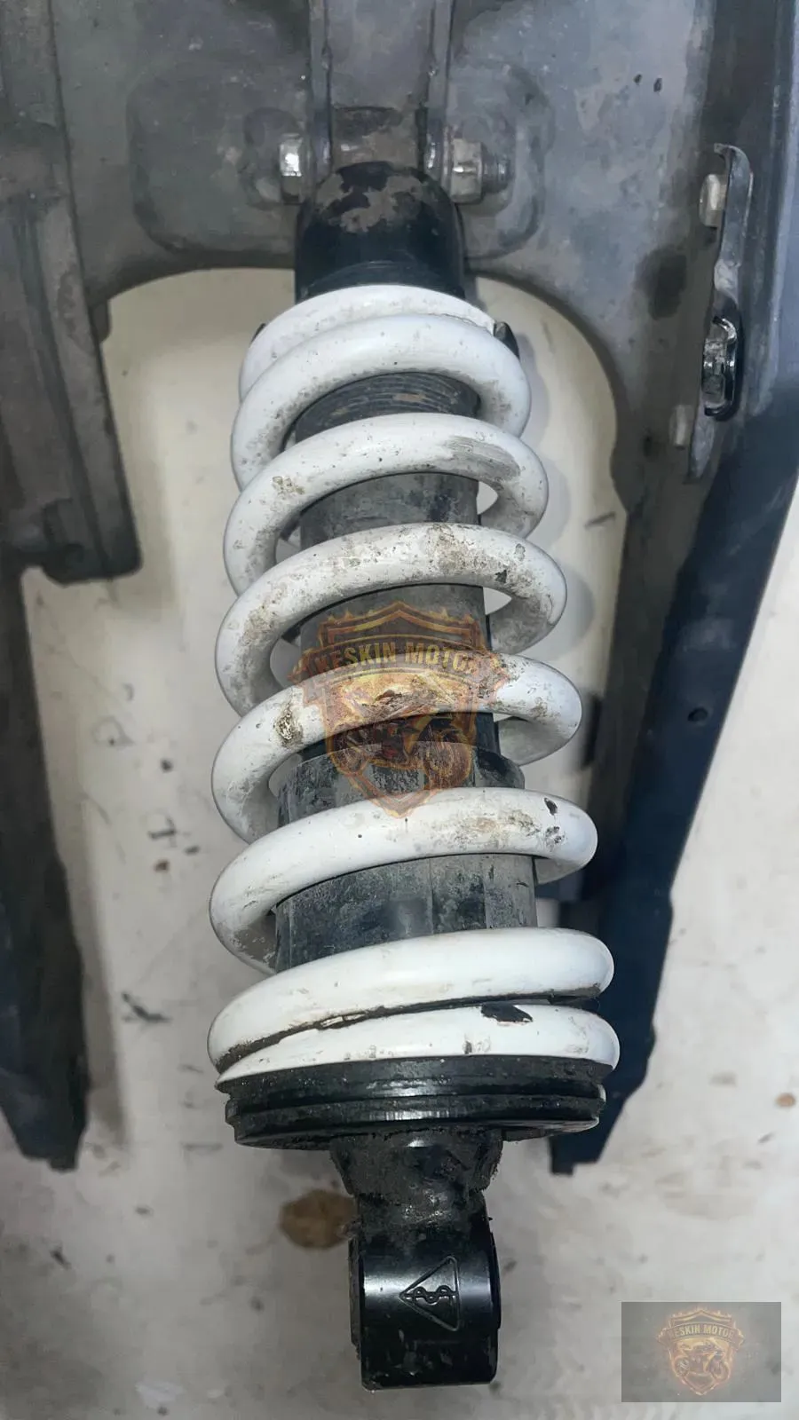 CF MOTO NK 250 - SR 250 ARKA AMORTİSÖR - Keskin Motor Orijinal Çıkma Parça