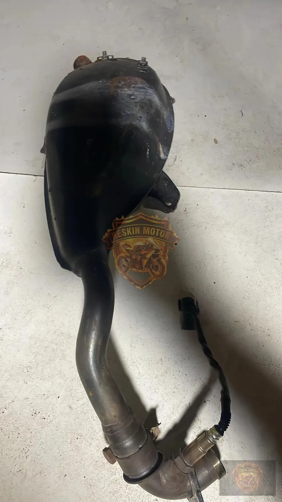 VESPA EGZOZ - Keskin Motor Orijinal Çıkma Parça