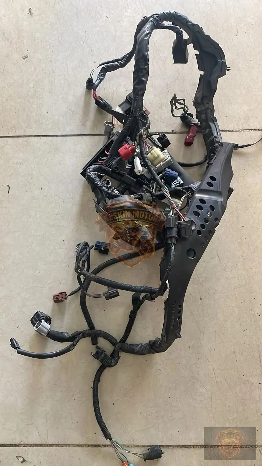 HONDA CBR 1000RR ELEKTİRİK TESİSATI - Keskin Motor Orijinal Çıkma Parça