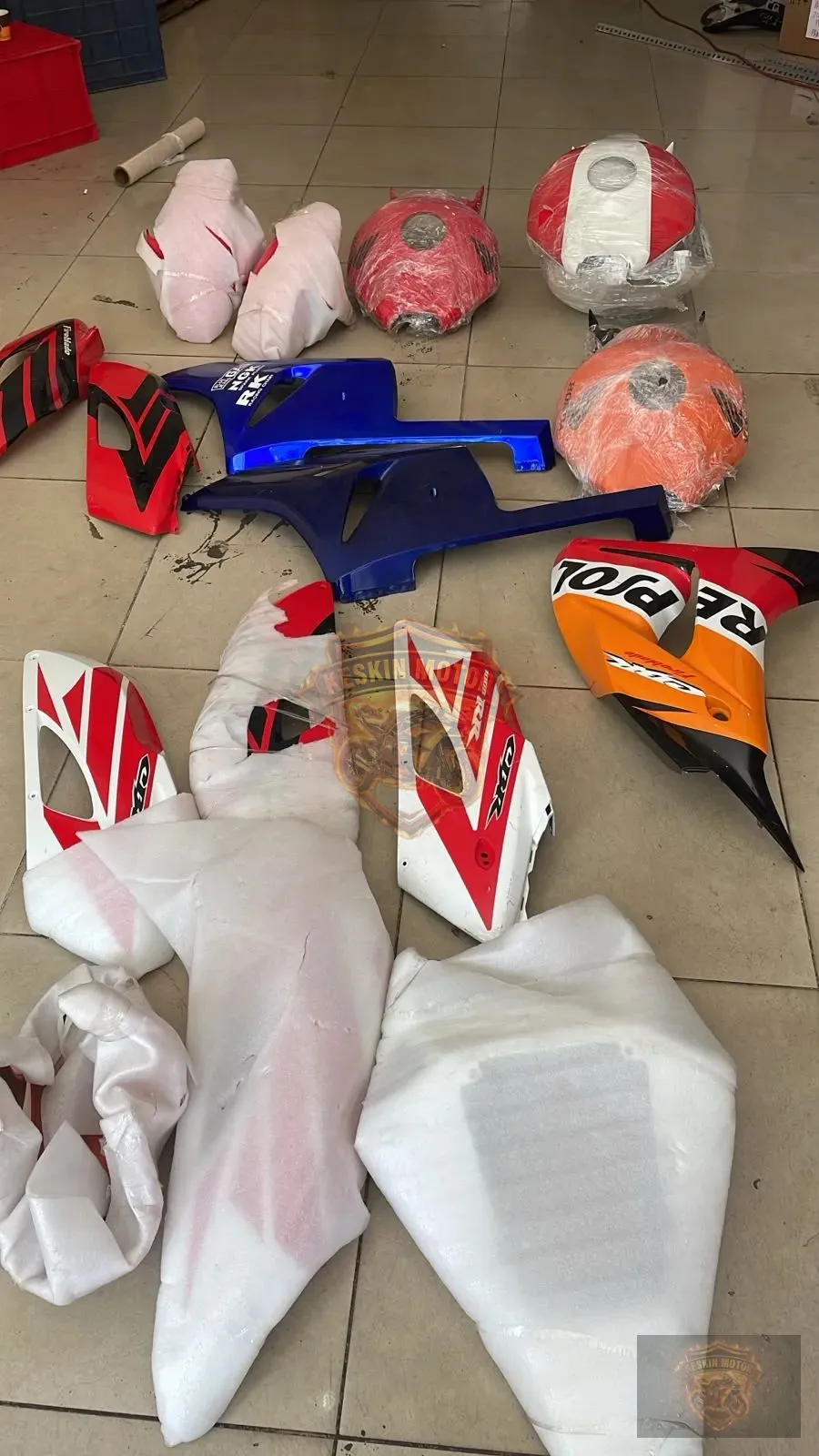 HONDA CBR 1000RR GRENAJ - Keskin Motor Orijinal Çıkma Parça